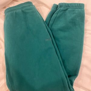 Aritzia boyfriend cozy sweatpants